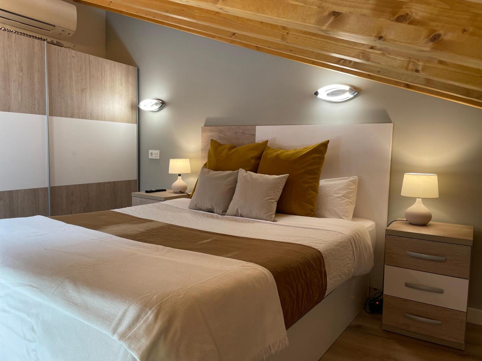 Apartamentos Aranda - Atico Duero Aranda de Duero Extérieur photo